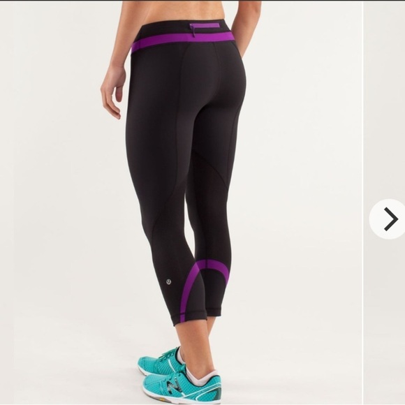 Lululemon Run: Inspire Crop II - Picture 1 of 5